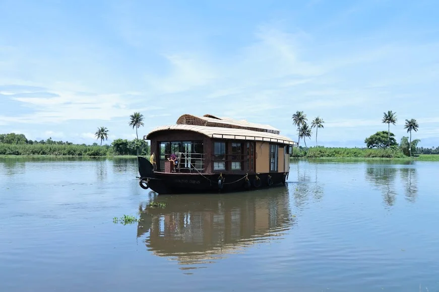 Alleppey Houseboat Booking Online